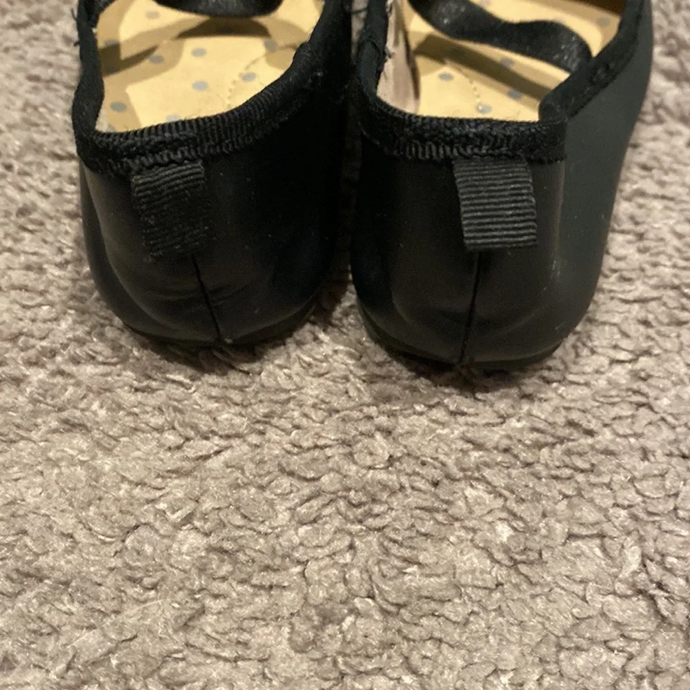 Cat and Jack little girl slippers